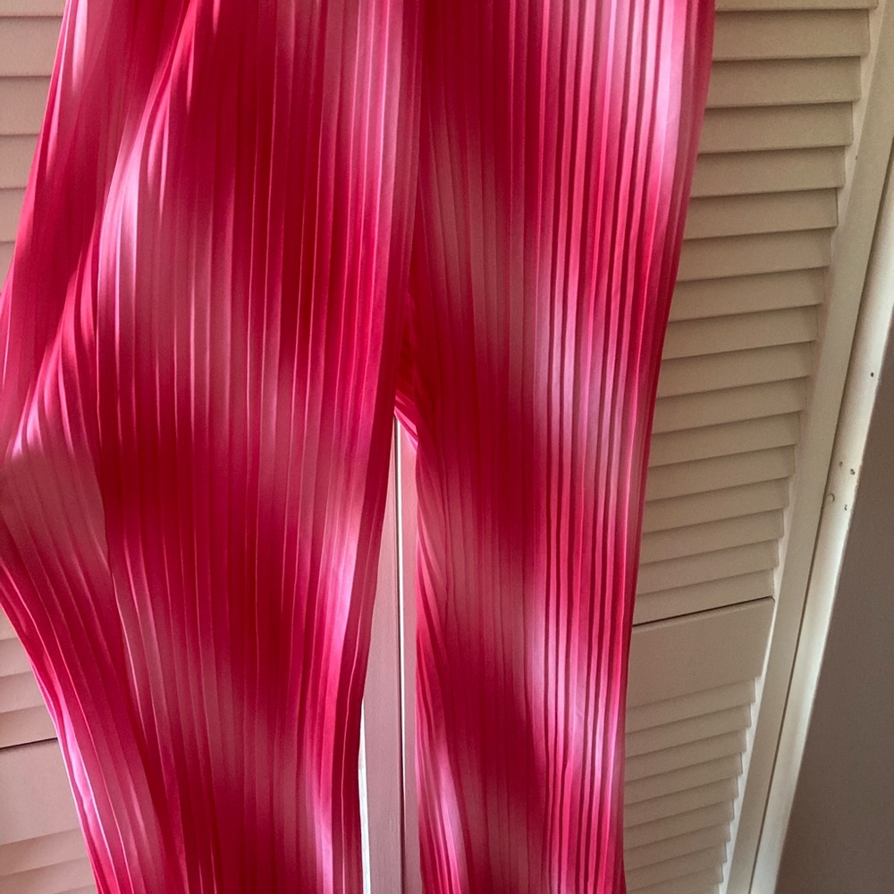 Pink Pants - Picture 4 of 4